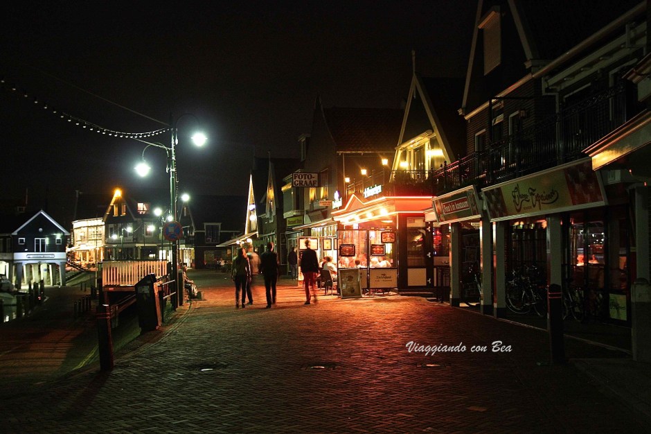 Volendam - passeggiata notturna