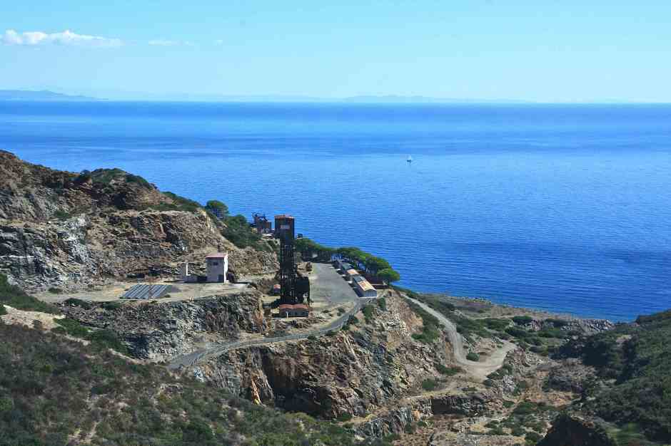 Vista sulla Miniera del Ginevro