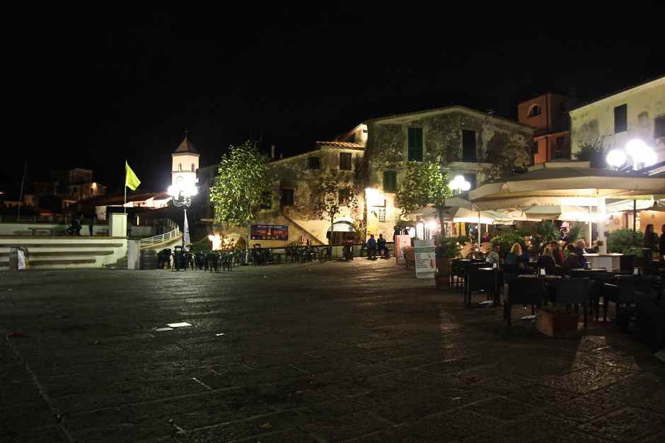Capoliveri - Piazza Matteotti